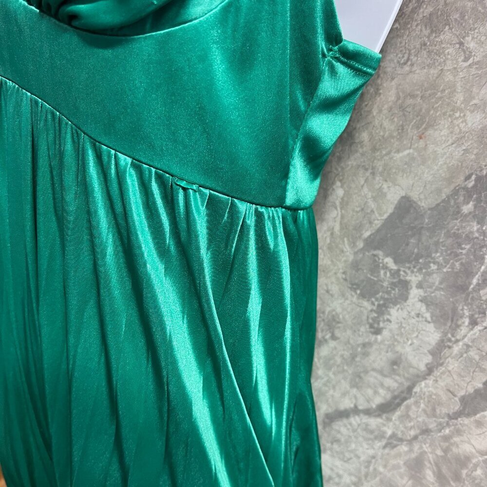 Appropriate Behavior Green Pleated Cocktail Dress - Picture 5 of 6